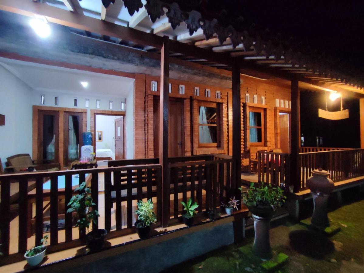Romadhoni Homestay Magelang Exteriér fotografie